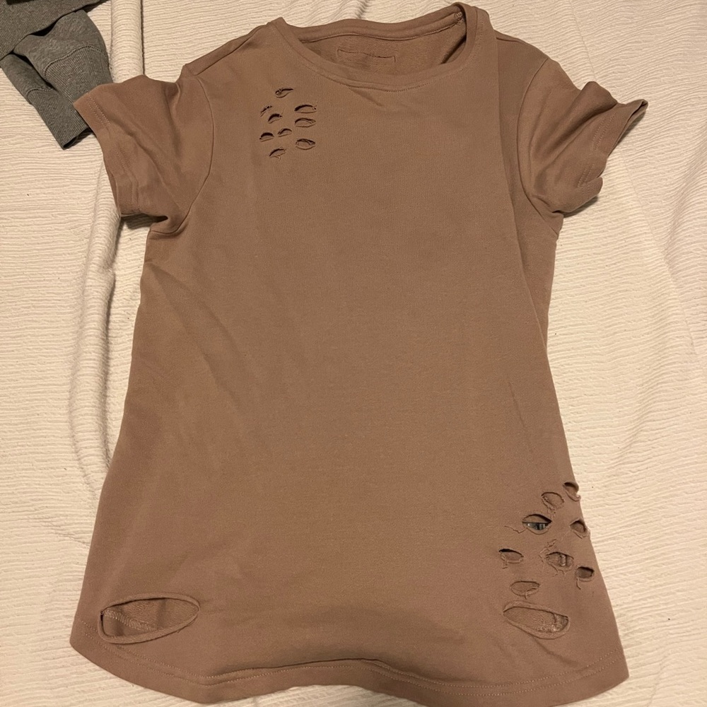 Alphalete destroyed style t shirt